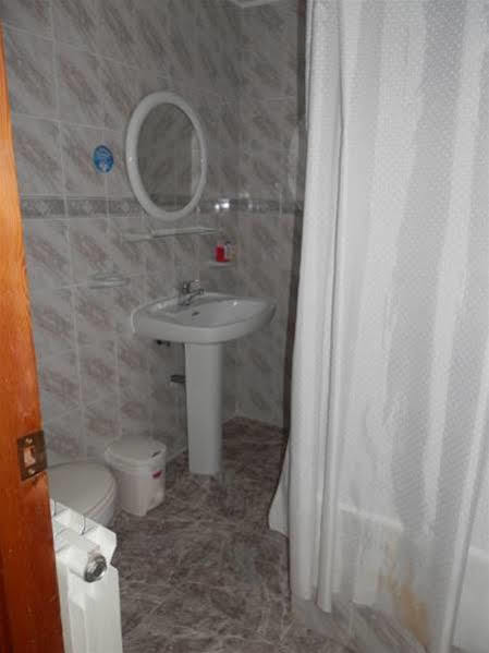 Hostal El Portalico Linares de Mora Extérieur photo