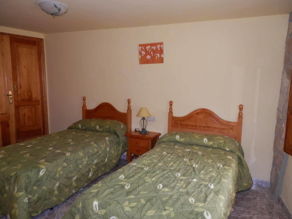 Hostal El Portalico Linares de Mora Extérieur photo